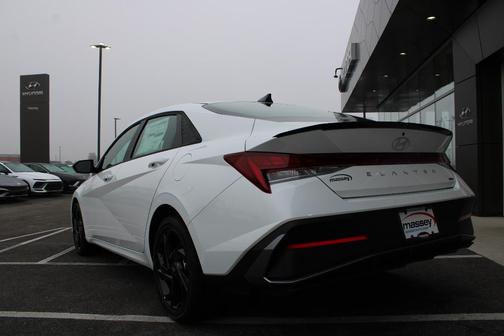 2026 Hyundai ELANTRA HEV SEL Sport