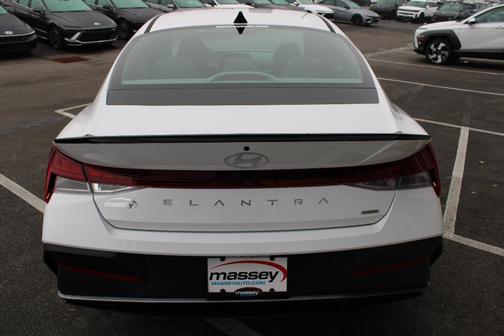 2026 Hyundai ELANTRA HEV SEL Sport