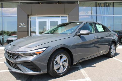 Gray 2026 Hyundai ELANTRA SE