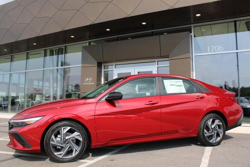 2025 Hyundai ELANTRA SEL Sport