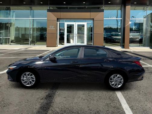 Black 2026 Hyundai ELANTRA HEV Blue