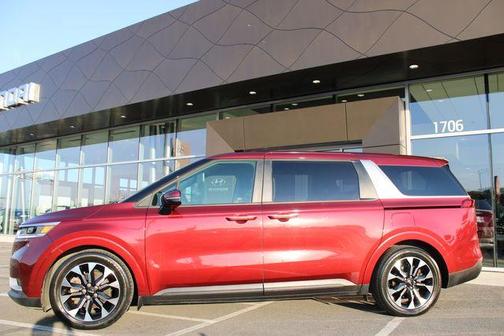 Flare Red 2022 Kia Carnival EX