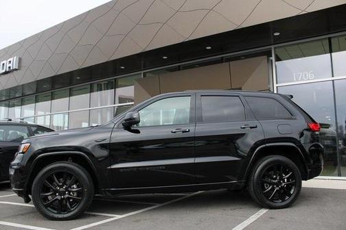 2020 Jeep Grand Cherokee Altitude