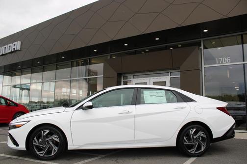 Serenity White Pearl 2026 Hyundai ELANTRA Limited