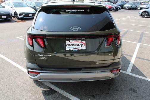 2025 Hyundai TUCSON SEL