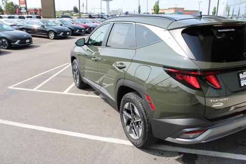 2025 Hyundai TUCSON SEL