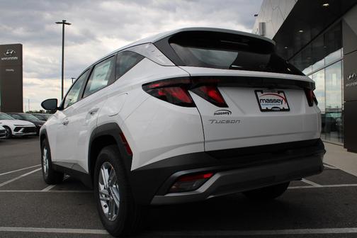 Serenity White Pearl 2026 Hyundai TUCSON SE