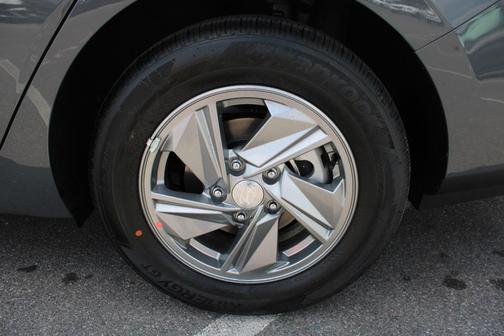 Gray 2026 Hyundai ELANTRA SE