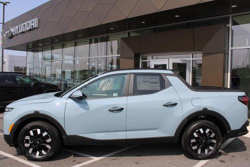 2025 Hyundai SANTA CRUZ SEL Activity