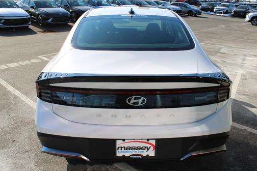 2026 Hyundai SONATA SE