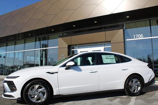 2026 Hyundai SONATA SE