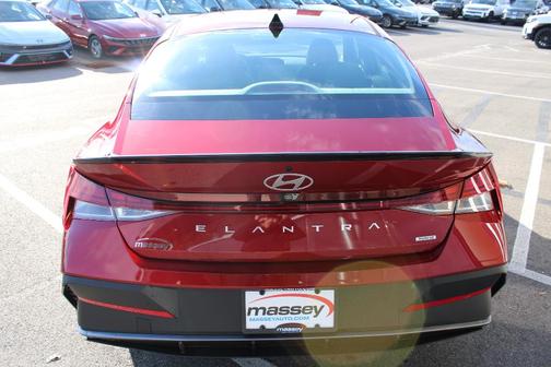 2026 Hyundai ELANTRA HEV SEL Sport