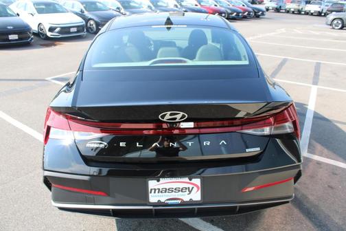 2025 Hyundai ELANTRA HEV Blue