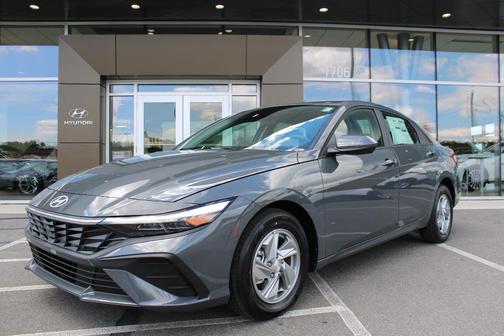 Gray 2026 Hyundai ELANTRA SE