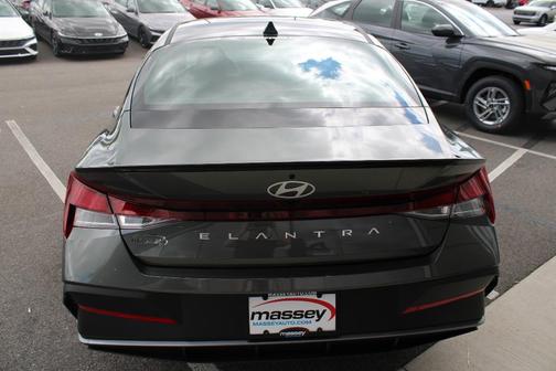 Amazon Gray 2026 Hyundai ELANTRA SEL Sport