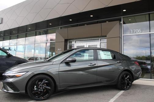 Amazon Gray 2026 Hyundai ELANTRA SEL Sport