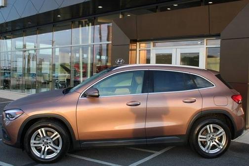 2021 Mercedes-Benz GLA 250 Base 4MATIC