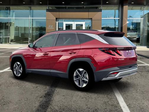 2026 Hyundai TUCSON SEL