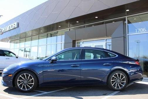 2022 Hyundai SONATA Limited