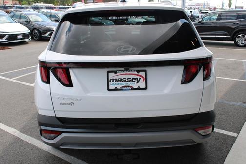2026 Hyundai TUCSON SEL