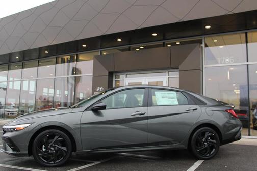 2026 Hyundai ELANTRA HEV SEL Sport