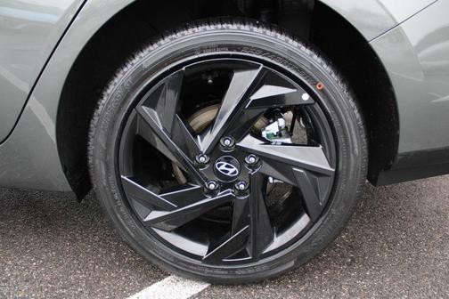 2026 Hyundai ELANTRA HEV SEL Sport