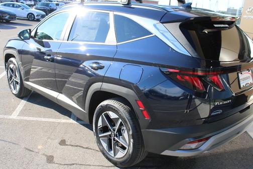 2026 Hyundai TUCSON Hybrid SEL