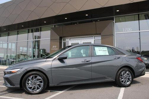 2025 Hyundai ELANTRA HEV Blue