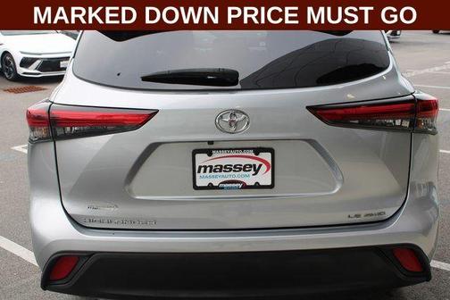 2023 Toyota Highlander LE