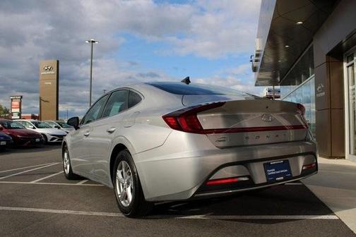 2023 Hyundai SONATA SE