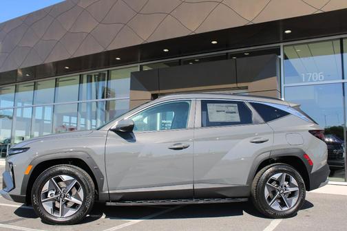 Hampton Gray 2026 Hyundai TUCSON SEL