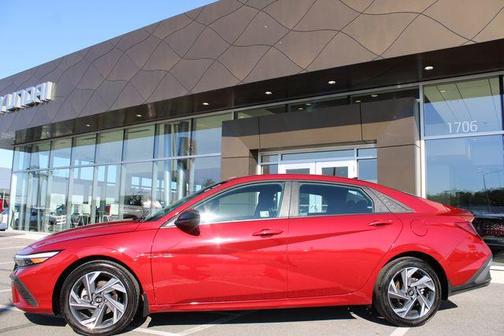 Red 2025 Hyundai ELANTRA SEL Sport