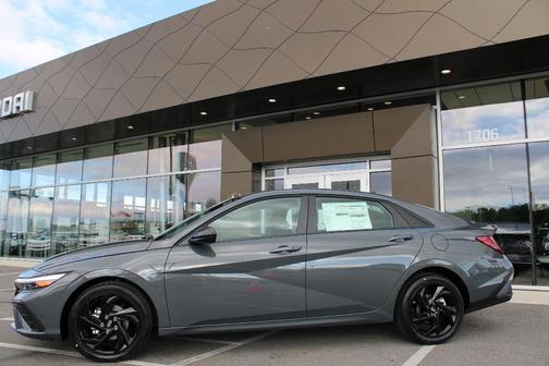 Gray 2026 Hyundai ELANTRA SEL Sport