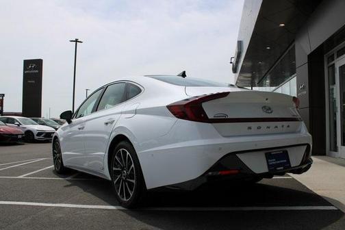 2021 Hyundai SONATA Limited