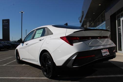 Serenity White Pearl 2026 Hyundai ELANTRA SEL Sport
