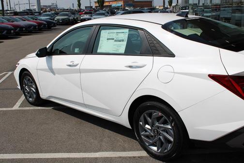 2025 Hyundai ELANTRA HEV Blue