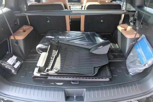 Gray 2026 Hyundai SANTA FE HEV Calligraphy