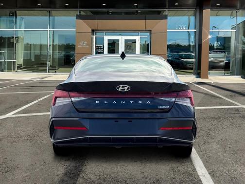 2026 Hyundai ELANTRA Limited