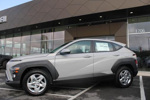 2025 Hyundai KONA SE