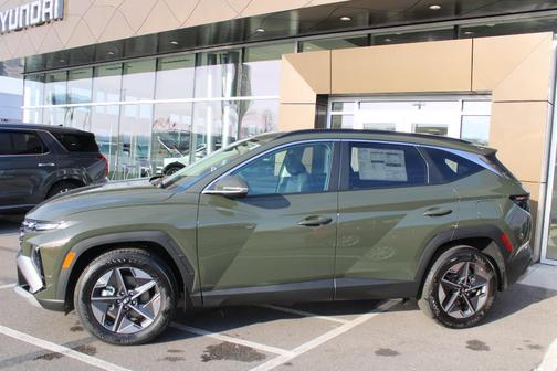 2026 Hyundai TUCSON SEL Premium