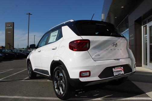Lunar White 2026 Hyundai VENUE SEL