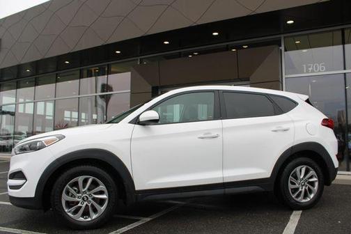 2018 Hyundai TUCSON SE