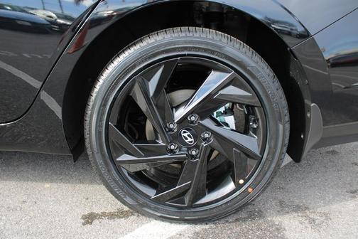 2026 Hyundai ELANTRA HEV SEL Sport