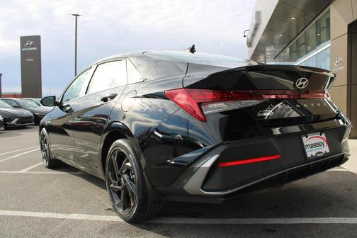 2026 Hyundai ELANTRA HEV SEL Sport