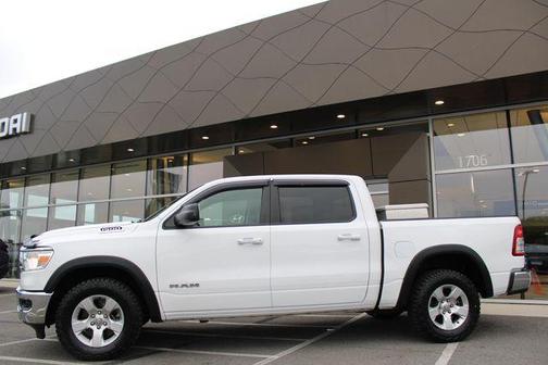Bright White Clearcoat 2020 RAM 1500 Big Horn