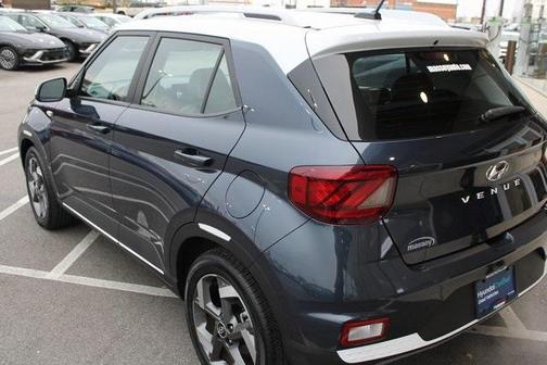 2024 Hyundai VENUE Limited