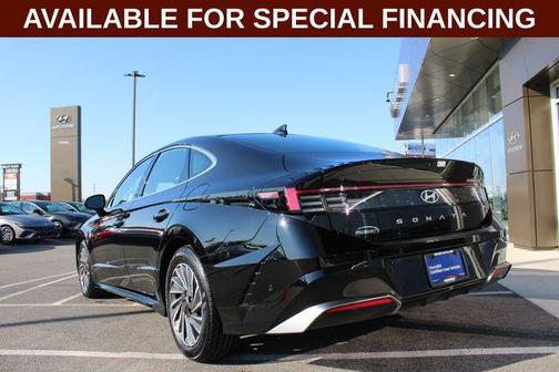 2025 Hyundai SONATA Hybrid Limited