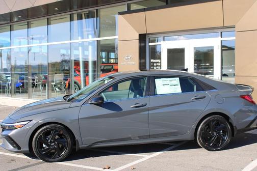 2026 Hyundai ELANTRA SEL