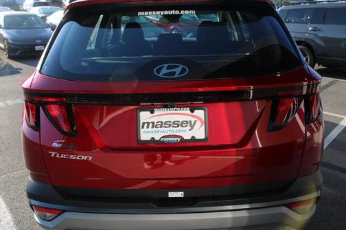 2026 Hyundai TUCSON SE