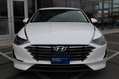 2023 Hyundai SONATA SE